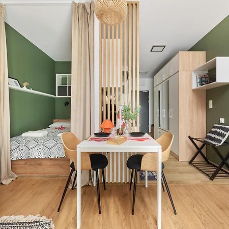 City Panorama Studio Apartments Jaworska 4 By Noclegi Renters Breslavia Esterno foto