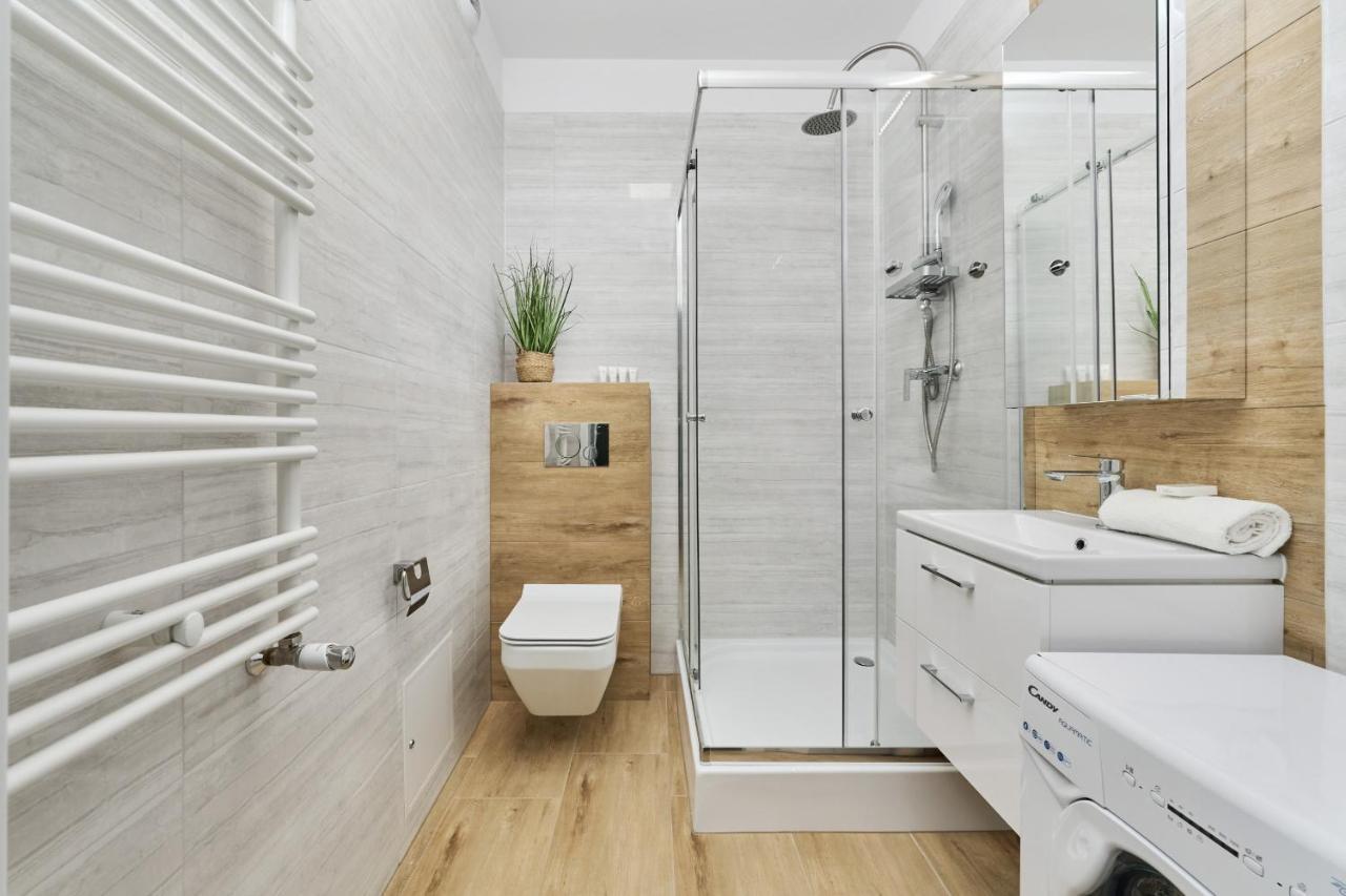 City Panorama Studio Apartments Jaworska 4 By Noclegi Renters Breslavia Esterno foto